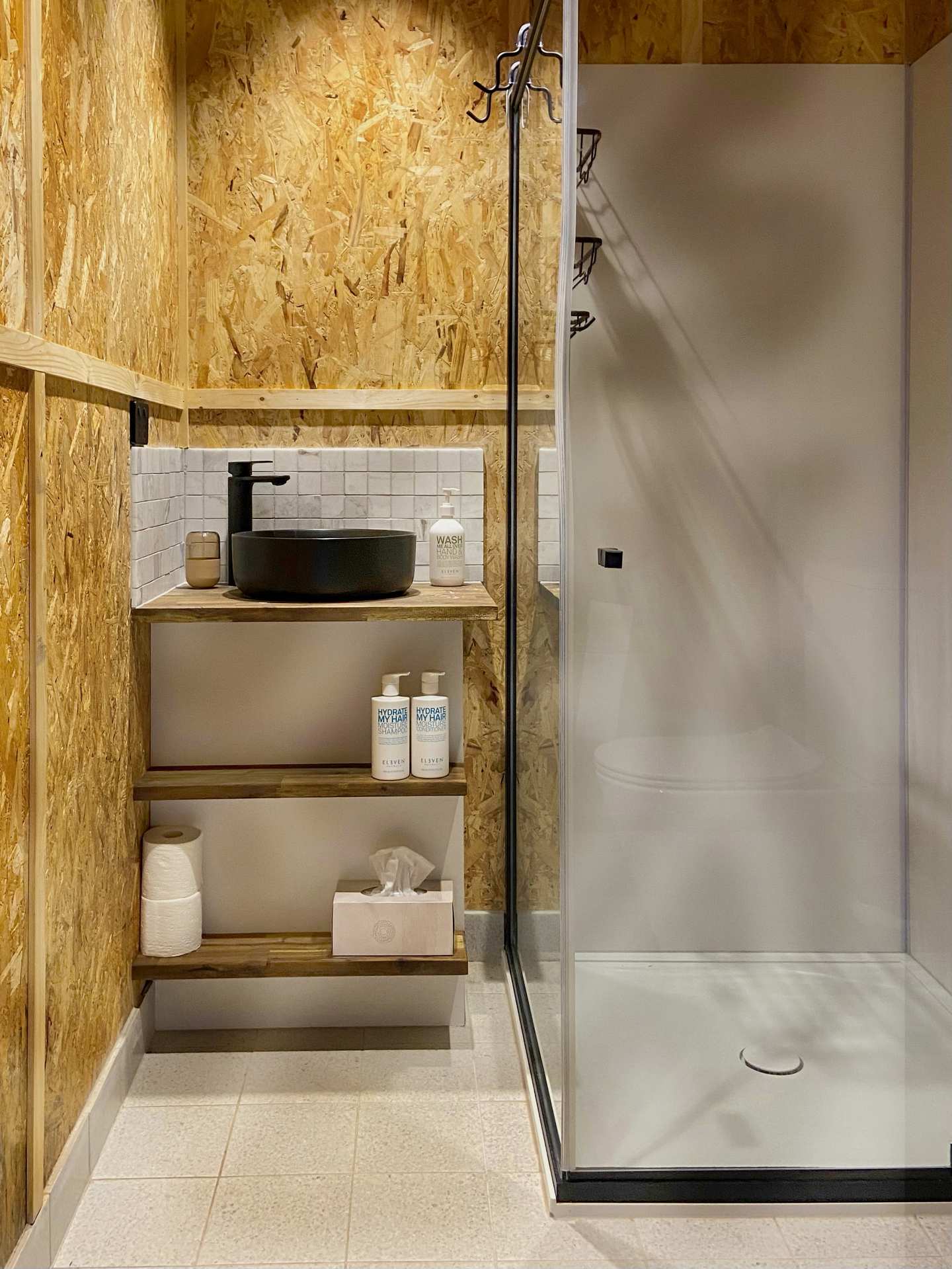 Minimalist bathroom